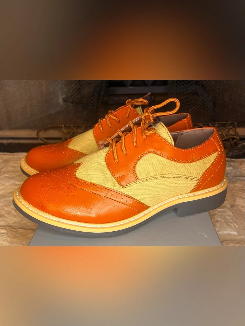 Kenneth Cole Reaction Take Fair cognac and tan wingtip oxford dress shoes Size 4